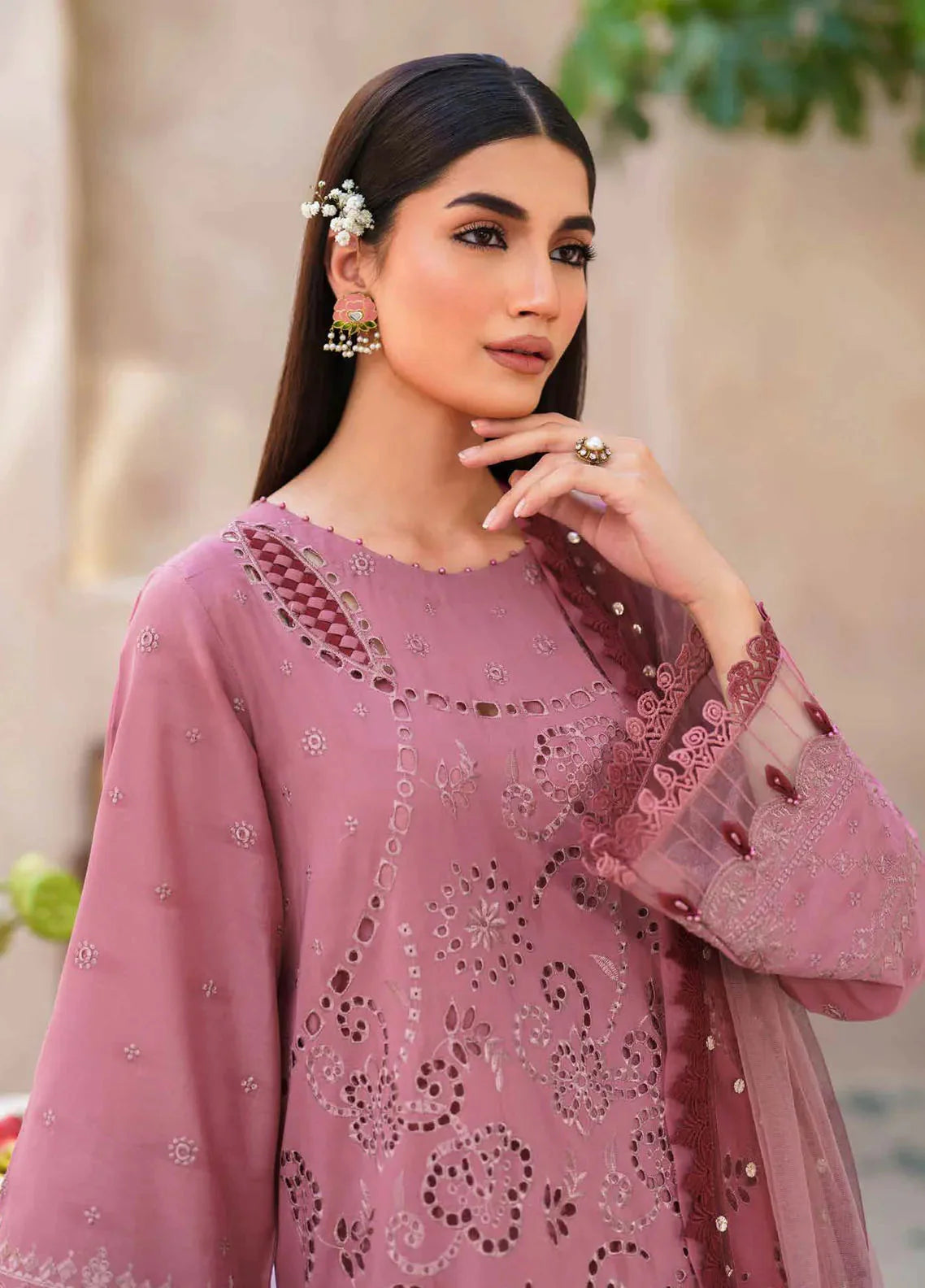 Dhoop Kinaray By Nureh Chikankari Lawn Suits Unstitched 4 Piece NS-136 - Summer Collection