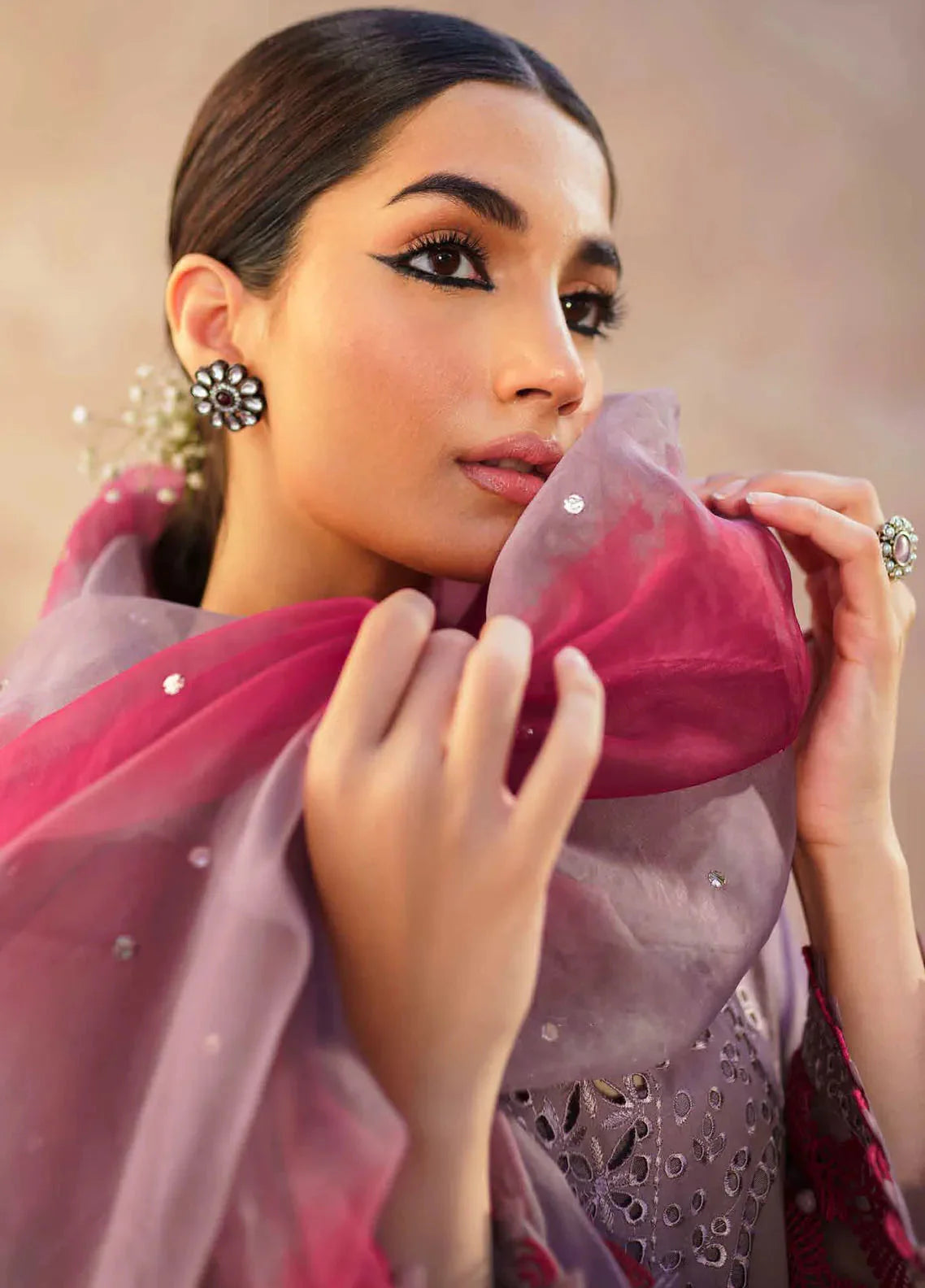 Dhoop Kinaray By Nureh Chikankari Lawn Suits Unstitched 4 Piece NS-139 - Summer Collection